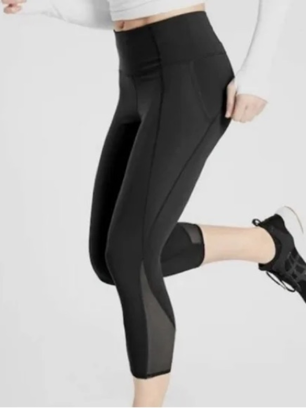 Athleta Black Lightning Capri Performance Capris